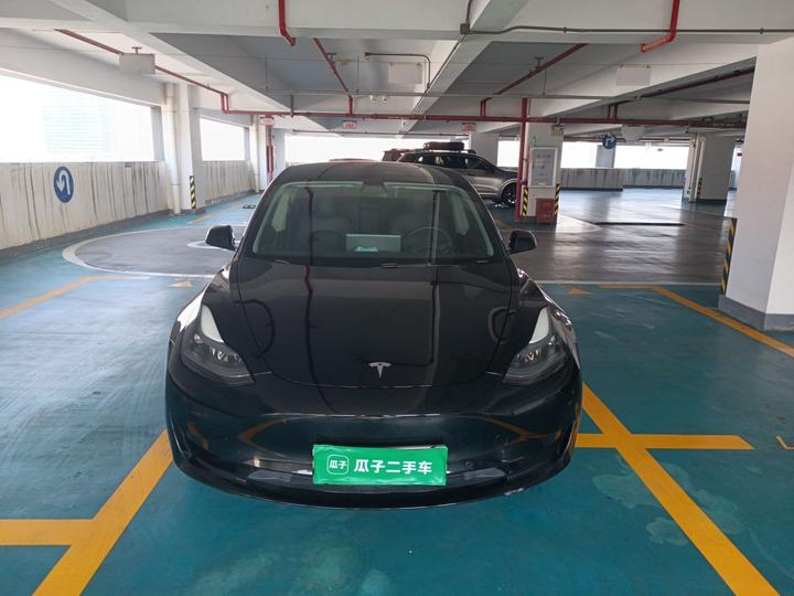Model 3 2023 RWD photo 2