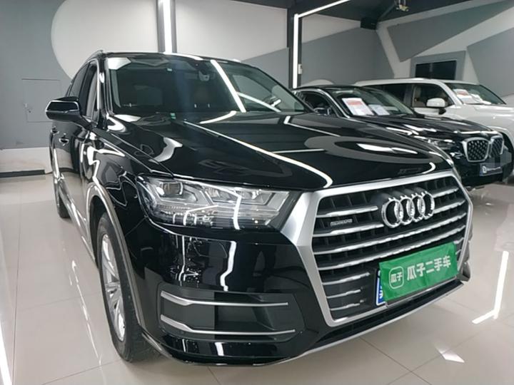 Q7 2018 45 TFSI Tech photo 3
