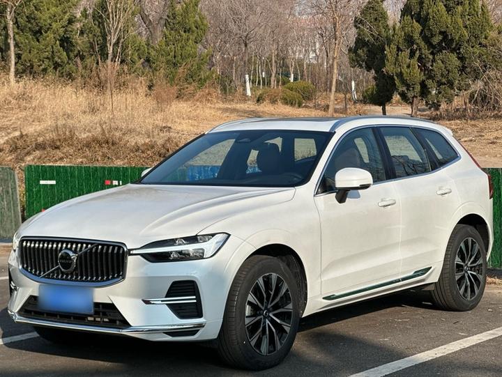 XC60 2023 B5 AWD Luxury