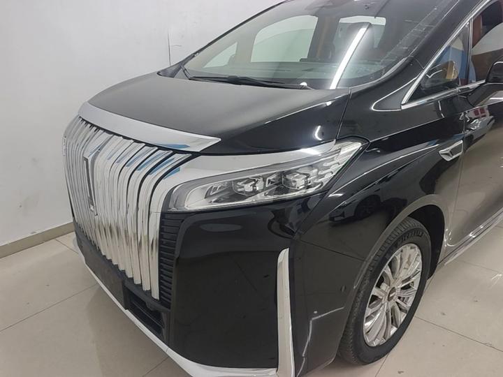2023 AWD Executive Extended photo 2