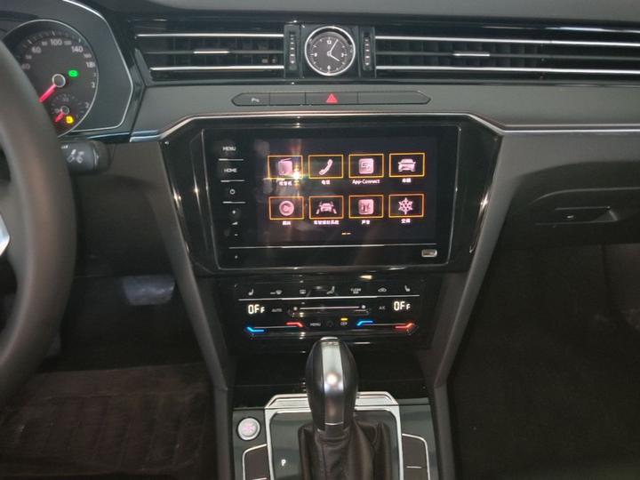 Magotan 2020 330TSI DSG Leading photo 8