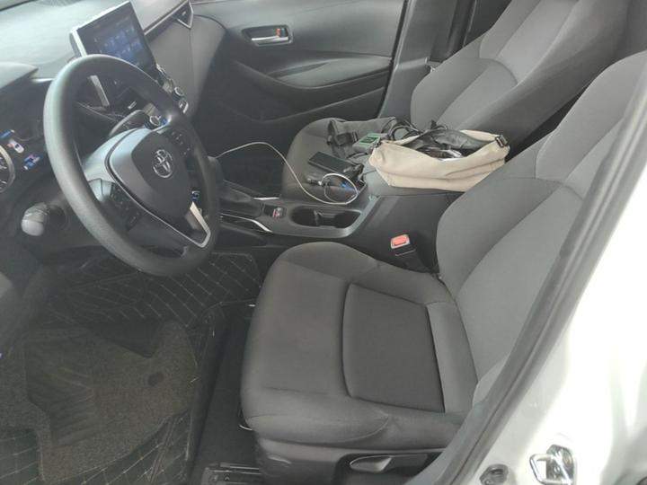 Levin 2022 185T CVT Luxury photo 6