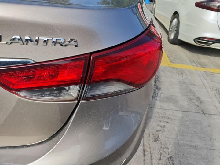 Elantra 2016 1.6L AT Premium photo 7