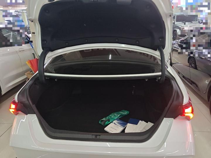 Avalon 2019 Hybrid 2.5L Luxury China VI photo 8