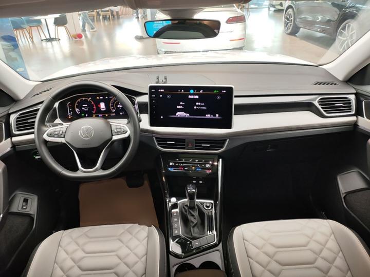 Tayron 2024 330TSI RWD Luxury Plus Advanced photo 5