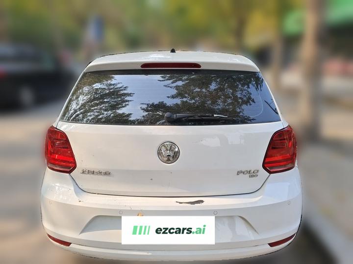 Polo 2016 1.6L AT Comfort photo 5