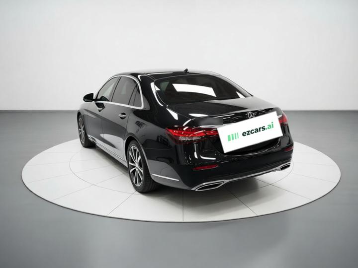 E-Class EV 2022 Facelift E 350 e L PHEV photo 4
