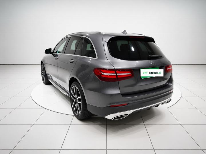 GLC 2016 GLC 260 4MATIC Luxury photo 4
