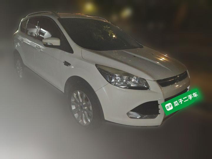Kuga 2015 1.5L GTDi RWD Comfort photo 3