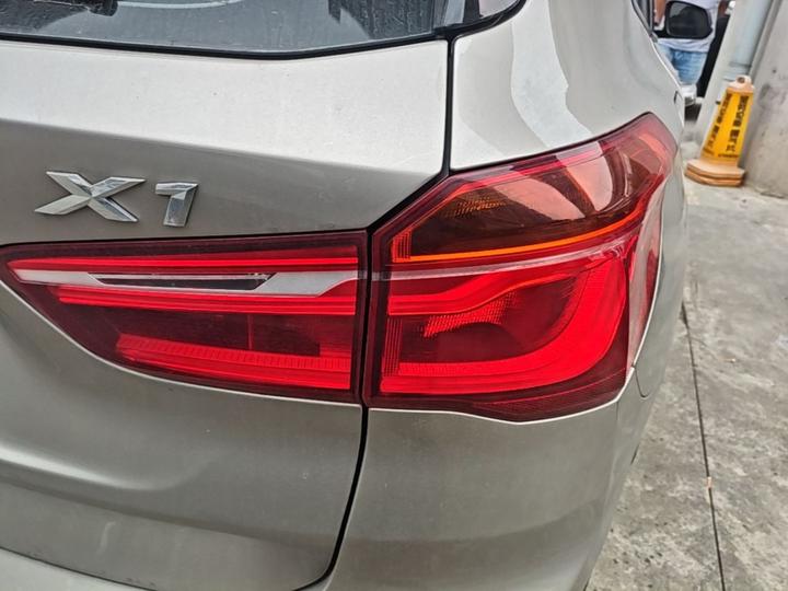 X1 2018 xDrive20Li Exclusive photo 7