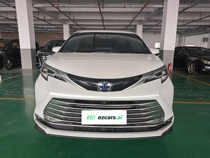 Sienna 2021 2.5L Hybrid Premium photo 2