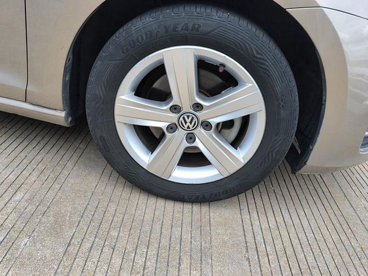 Golf 2016 1.6L AT Comfort photo 8