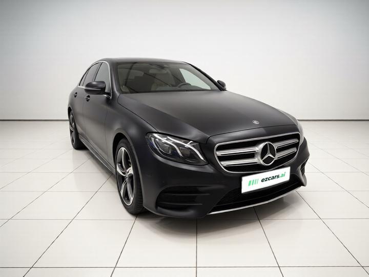 E-Class 2017 E 300 L Sport Luxury photo 3