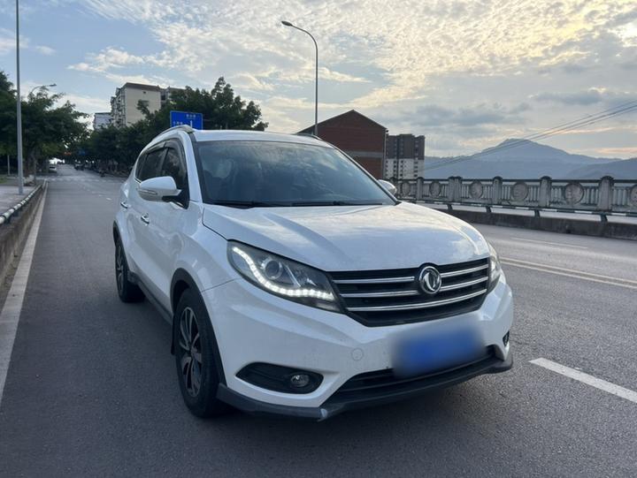 Fengon 580 2016 Facelift 1.5T CVT Luxury photo 3