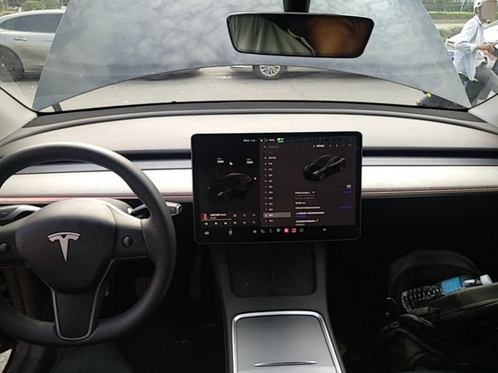 Model Y 2023 Long Range AWD photo 5
