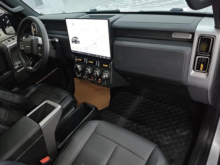 iCAR-Class V23 2025 501 AWD ADAS photo 5