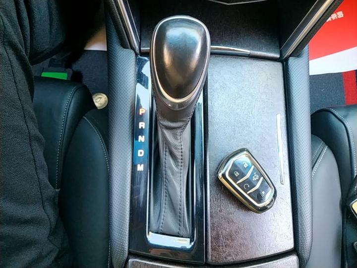 XTS 2018 28T Elite photo 5