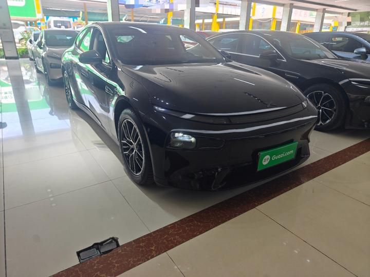 P7 2023 P7i 702 Pro photo 3