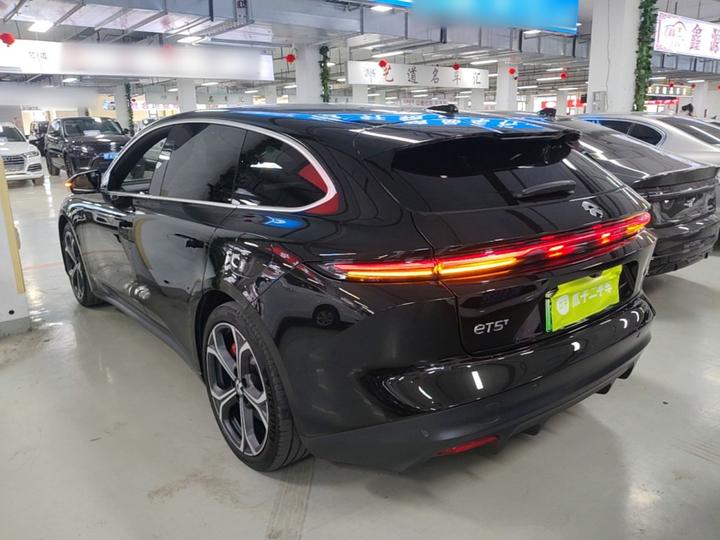 ET5T 2024 75kWh Touring photo 4