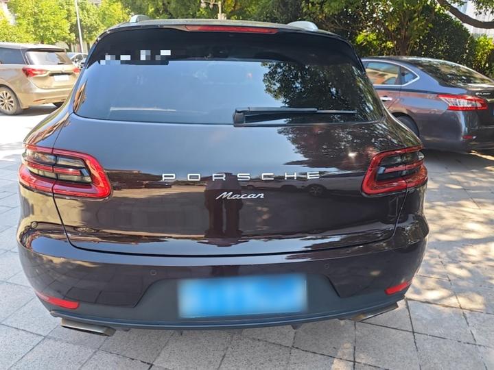 2016 Macan 2.0T photo 5