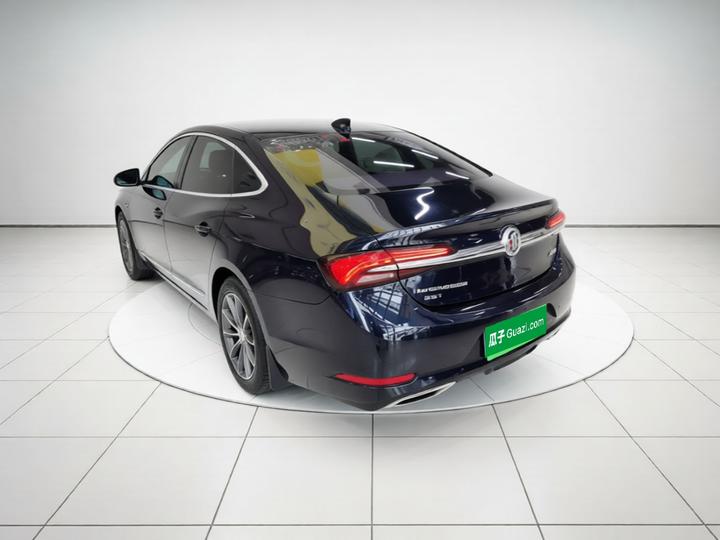LaCrosse 2019 28T Luxury photo 4