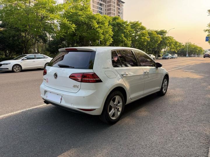 Golf 2017 230TSI AT Comfort Anniversary Edition photo 7
