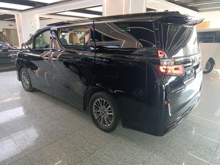 2021 Crown Hybrid 2.5L HV Premium photo 4