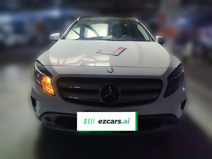 GLA 2016 GLA 200 Dynamic photo 2