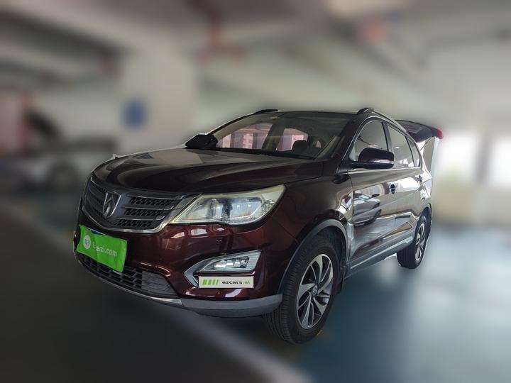 560 2016 1.8L MT Luxury