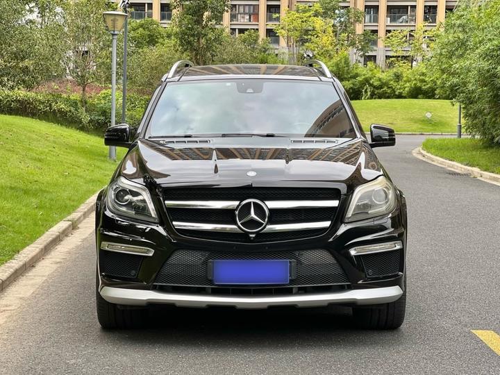 GL-ClassAMG 2014 AMG GL 63 photo 2