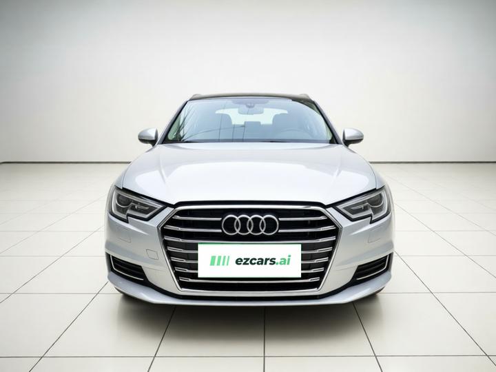 A3 2018 30 Anniversary Sportback 35 TFSI Progressive photo 2