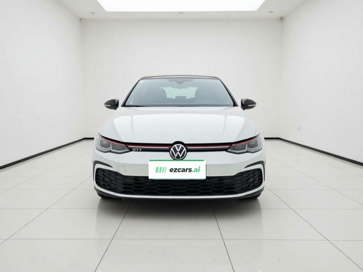 Golf GTI 2023 380TSI DSG GTI photo 2