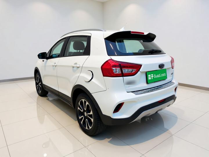 Vision X3 2017 1.5L AT Elite photo 4