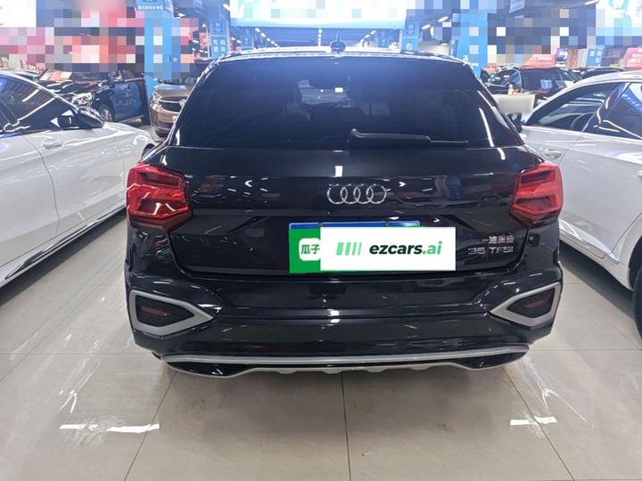 Q2L 2022 35 TFSI Progressive photo 3