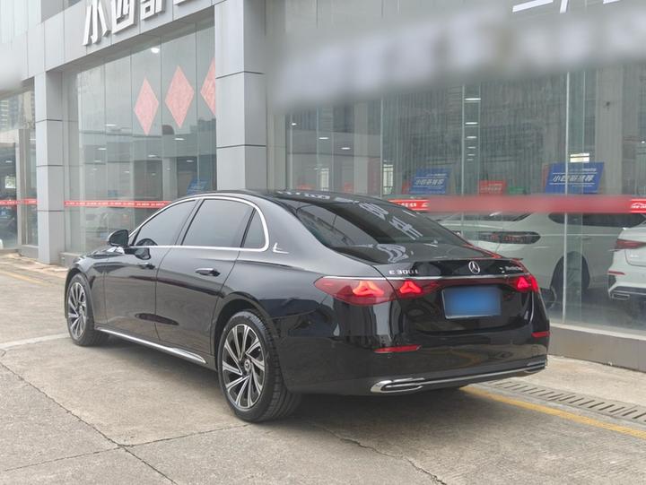 E-Class 2025 E 300 L Luxury photo 4