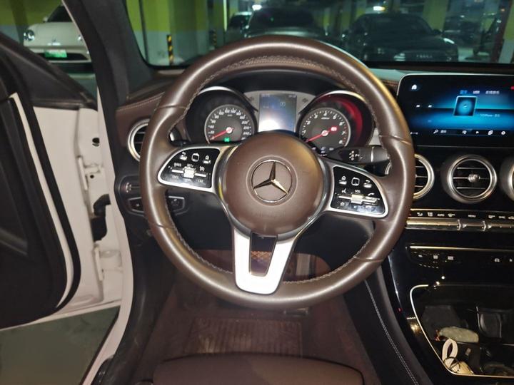 GLC 2020 GLC 260 L 4MATIC Dynamic photo 3