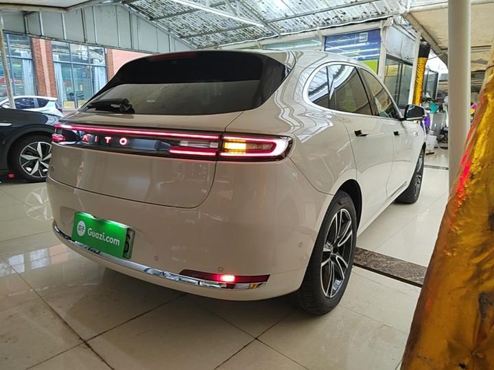 HIMA AITO M5 2025 EV Ultra RWD photo 4