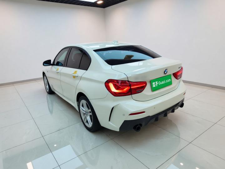 1 Series 2021 120i M Sport photo 4