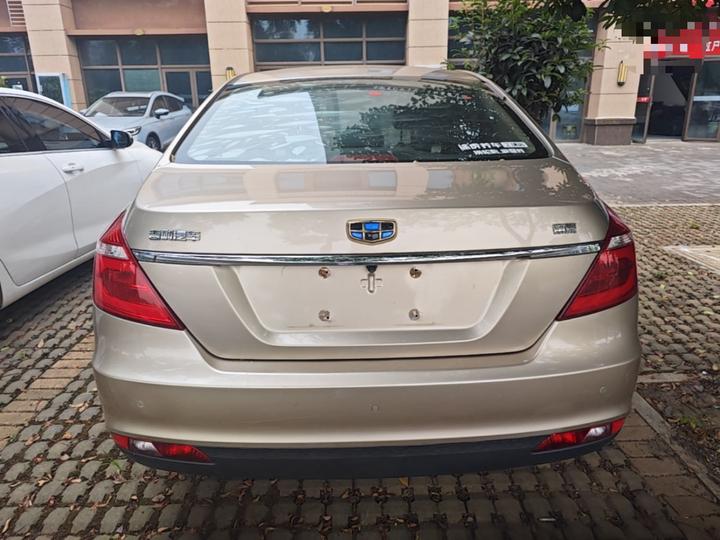 Emgrand 2017 Sedan 1.5L MT photo 5