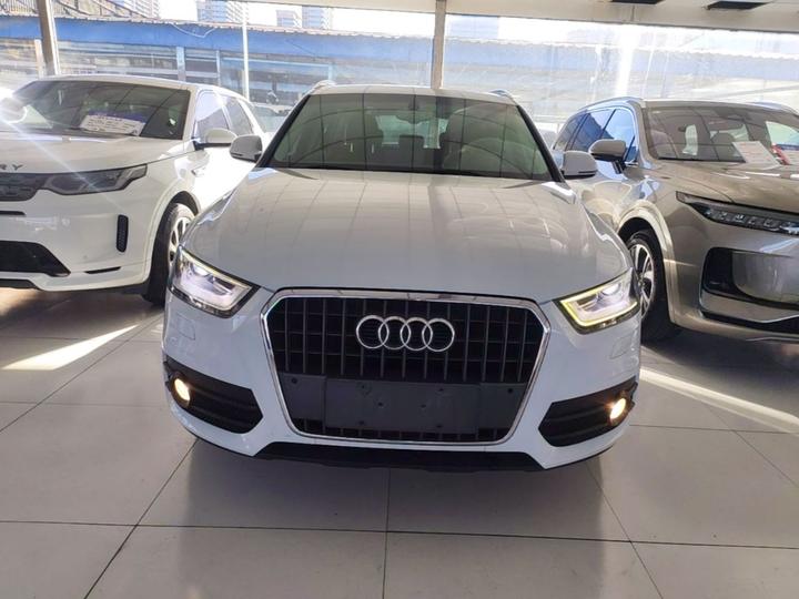 Q3 2013 35 TFSI Comfort photo 2
