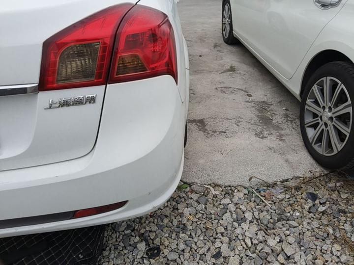 Excelle 2015 1.5L MT Classic photo 7