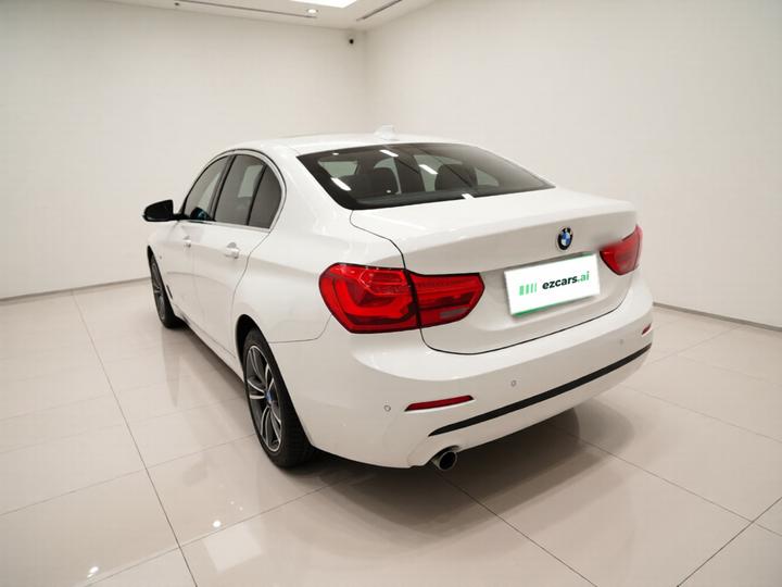 1 Series 2018 118i Sport photo 4