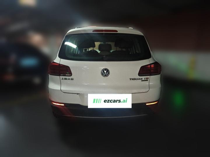 Tiguan 2015 1.8TSI AT AWD Luxury photo 5