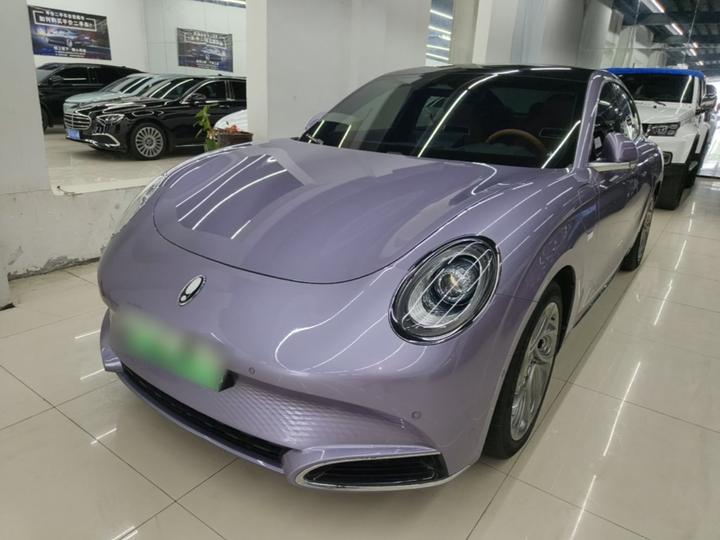 2022 555km Premium