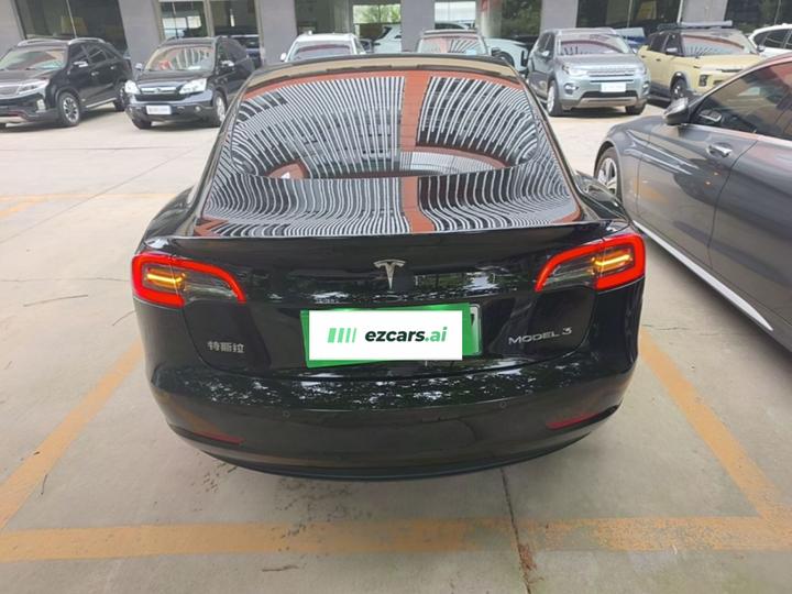 Model 3 2022 RWD photo 3