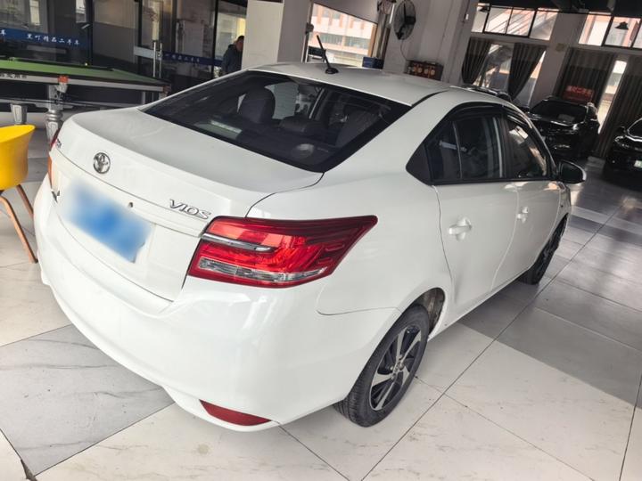 Vios 2017 1.5L CVT photo 6