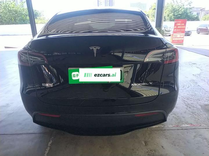 Model Y 2023 Long Range AWD photo 3
