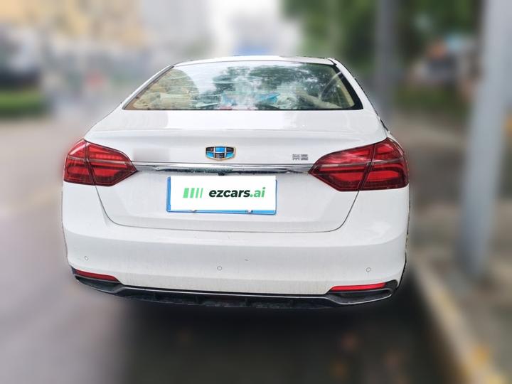 Emgrand 2018 1.5L MT photo 5
