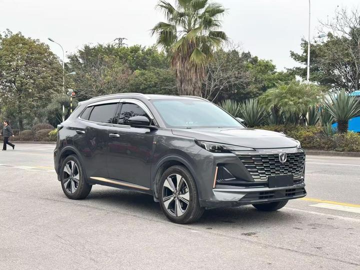 CS55PLUS 2022 2nd Gen 1.5T DCT Luxury photo 3
