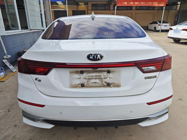 K3 2021 1.5L CVT photo 3